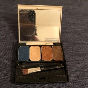 Pola XYZ Eye Color Mixing Eyeshadows